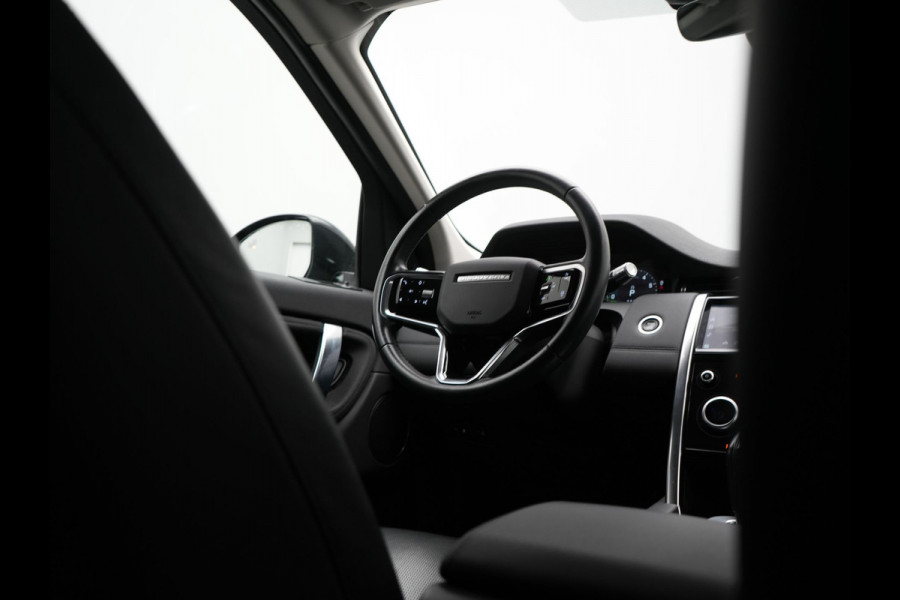 Land Rover Discovery Sport P300e HSE PHEV 309pk Dealer O.H | Trekhaak Afn. | 360 Camera | Lederen Sportstoelen Memory & Verwarmd | Verwarmd Stuur | Apple Carplay | Cruise Control | 20"L.M | Navigatie | Virtual | DAB | Plug In Hybrid |