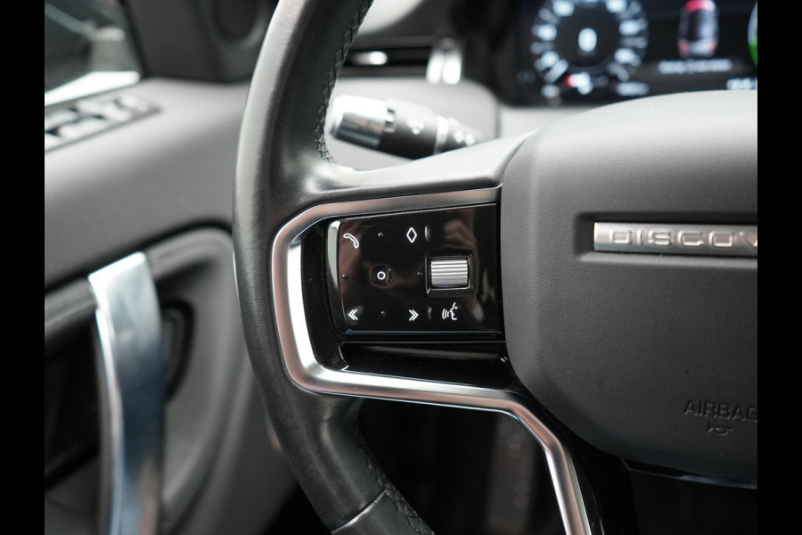 Land Rover Discovery Sport P300e HSE PHEV 309pk Dealer O.H | Trekhaak Afn. | 360 Camera | Lederen Sportstoelen Memory & Verwarmd | Verwarmd Stuur | Apple Carplay | Cruise Control | 20"L.M | Navigatie | Virtual | DAB | Plug In Hybrid |