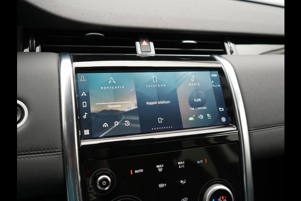 Land Rover Discovery Sport P300e HSE PHEV 309pk Dealer O.H | Trekhaak Afn. | 360 Camera | Lederen Sportstoelen Memory & Verwarmd | Verwarmd Stuur | Apple Carplay | Cruise Control | 20"L.M | Navigatie | Virtual | DAB | Plug In Hybrid |