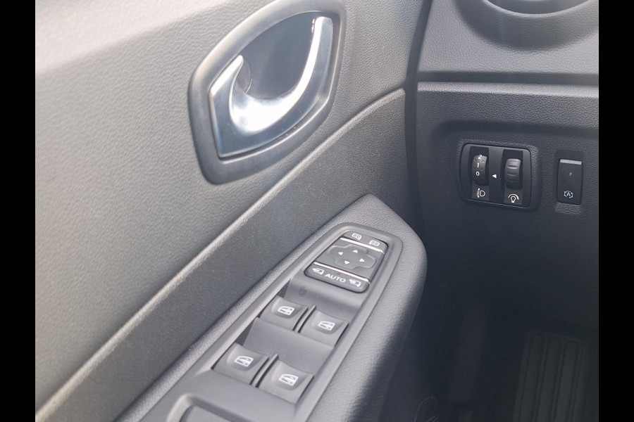 Renault Captur 0.9 TCe Intens | Full LED | Trekhaak | Camera | Navi | CC | All Season |