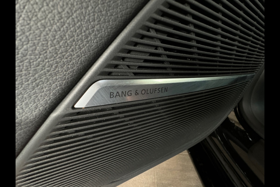 Audi Q8 60 TFSI e quattro S Line Compet Pano|RS Seat|HuD|B&O