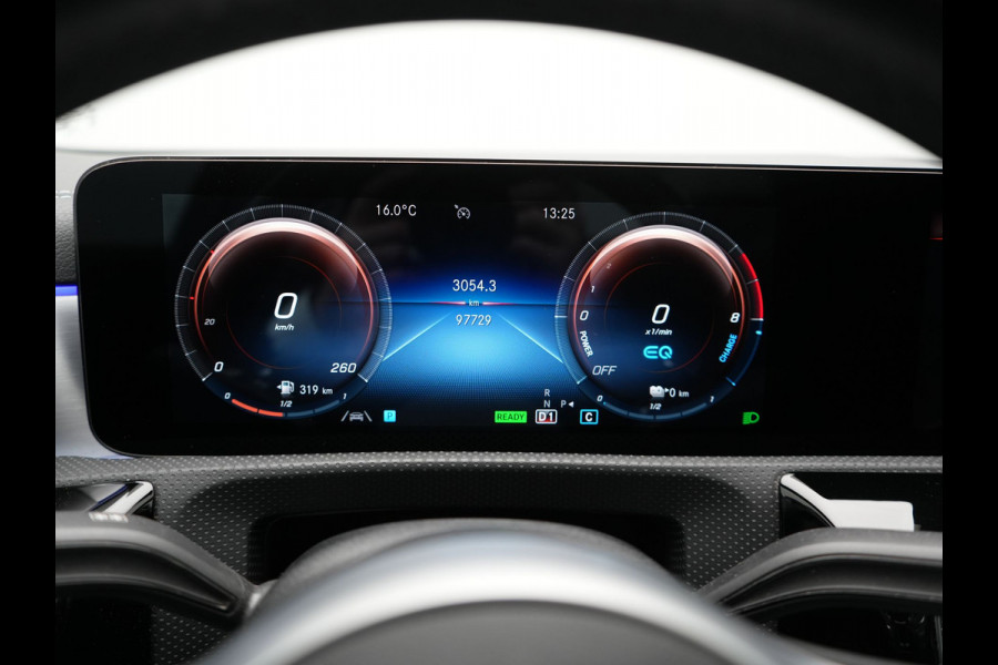 Mercedes-Benz A-Klasse 250 e AMG Line PHEV 218pk | Panodak | Multibeam LED | Alcantara Sportstoelen Verwarmd | Apple Carplay | Sfeerverlichting | Blis | Cruise Control | Navigatie | Virtual | DAB | Plug In Hybrid |