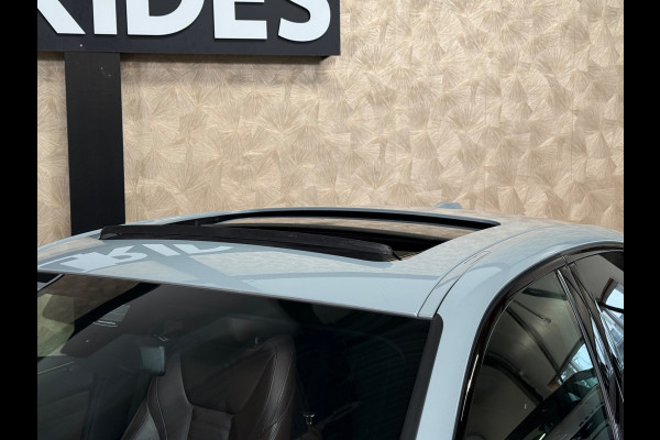 BMW 3 Serie 318i M-Sport | Pano | Stoel/Stuur verwarming | Carplay | HUD |Sfeerverlichting |