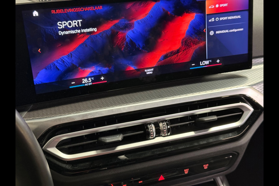 BMW 3 Serie 318i M-Sport | Pano | Stoel/Stuur verwarming | Carplay | HUD |Sfeerverlichting |