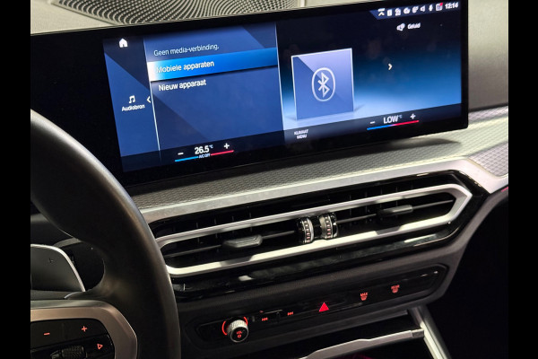 BMW 3 Serie 318i M-Sport | Pano | Stoel/Stuur verwarming | Carplay | HUD |Sfeerverlichting |