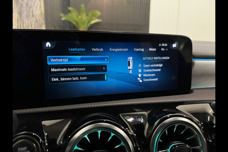 Mercedes-Benz A-Klasse 250e AMG |PANO|SFEER|CAMERA|BOMVOL