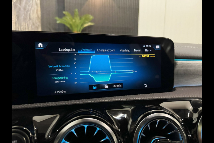 Mercedes-Benz A-Klasse 250e AMG Launch Ed|PANO|SFEER|360cam|BLINDSPOT|BOMVOL