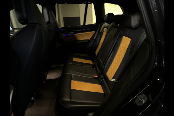 BMW X3 M Competition Pano|Carbon|HuD|H/K|Kuip|Keyless|Sfeer