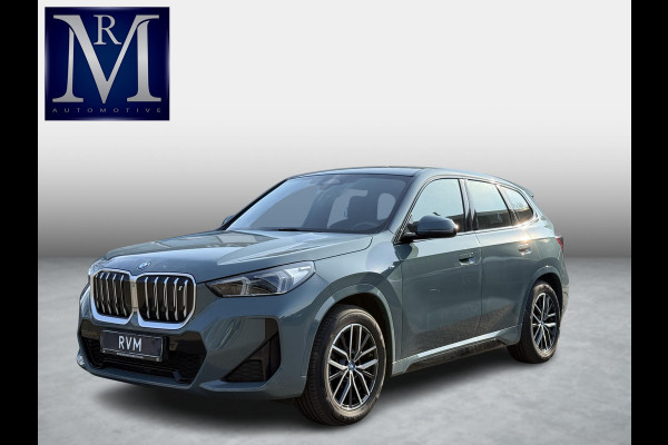 BMW iX1 xDrive30 67 kWh VAN € 41.900,- VOOR € 38.440,- UW LENTEVOORDEEL: € 3.460,-!| M-SPORT| COMPLEET | SOH 99% | ELEK. ACHTERKLEP |STOELVERWARMING| ACHTERUITRIJCAMERA| COMFORT ACCESS| APPLE CARPLAY/ ANDROID AUTO|