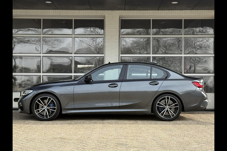 BMW 3-serie 320i M SPORT PLUS | PANORAMA | 19 INCH | HEAD UP | LEDER |
