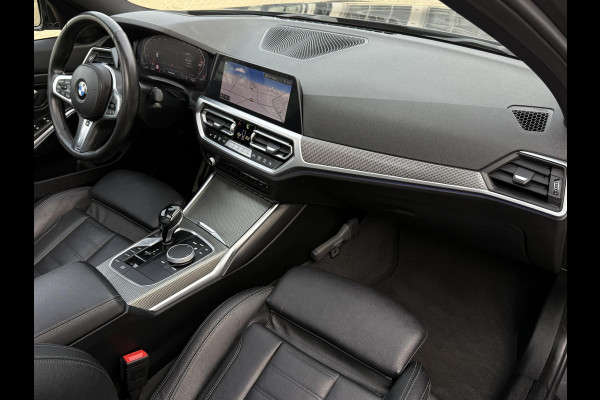 BMW 3-serie 320i M SPORT PLUS | PANORAMA | 19 INCH | HEAD UP | LEDER |