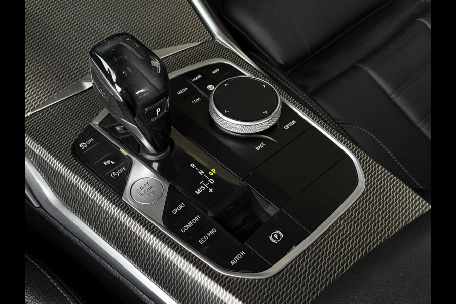 BMW 3-serie 320i M SPORT PLUS | PANORAMA | 19 INCH | HEAD UP | LEDER |