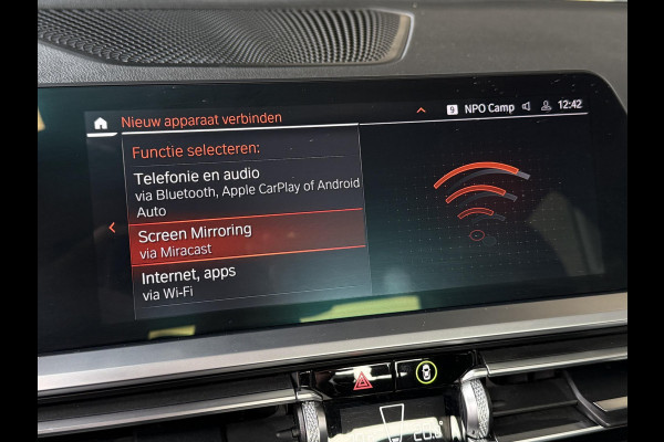 BMW 3-serie 320i M SPORT PLUS | PANORAMA | 19 INCH | HEAD UP | LEDER |