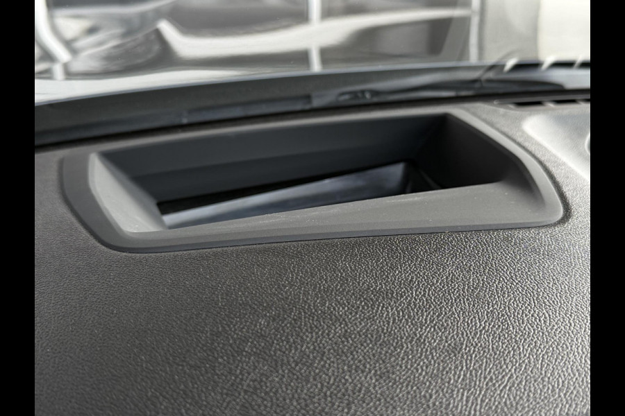 BMW 3-serie 320i M SPORT PLUS | PANORAMA | 19 INCH | HEAD UP | LEDER |