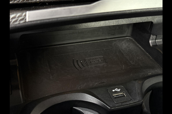 BMW 3-serie 320i M SPORT PLUS | PANORAMA | 19 INCH | HEAD UP | LEDER |