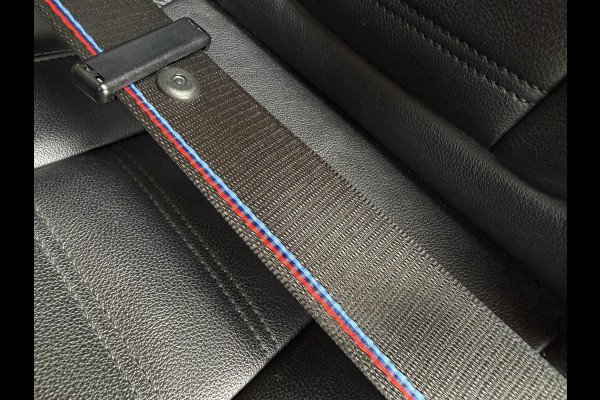 BMW 3-serie 320i M SPORT PLUS | PANORAMA | 19 INCH | HEAD UP | LEDER |