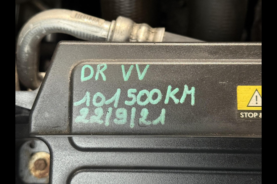 Peugeot 5008 1.2 PureTech Allure 1e Eigenaar|Navi|Clima|Trekhaakl|D-riem v.v in 2021|PDC V+A|Cruise|7-zits|APK tot 02-2027