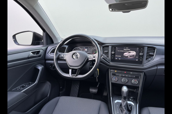 Volkswagen T-Roc 1.5 TSI 150PK DSG BUSINESS CARPLAY/NAVI/PDC