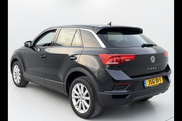 Volkswagen T-Roc 1.5 TSI 150PK DSG BUSINESS CARPLAY/NAVI/PDC