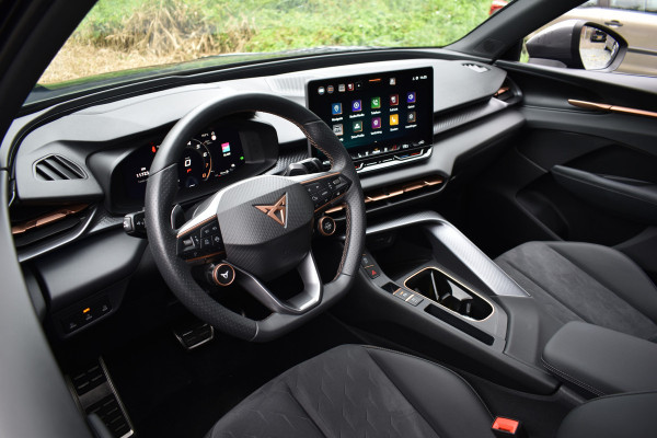 CUPRA Terramar 1.5 eTSI 150PK DSG BUSINESS SFEERVERL HEAD-UP/NAVI/CAMERA/LEDER MATRIX FABRIEKS GARANTIE