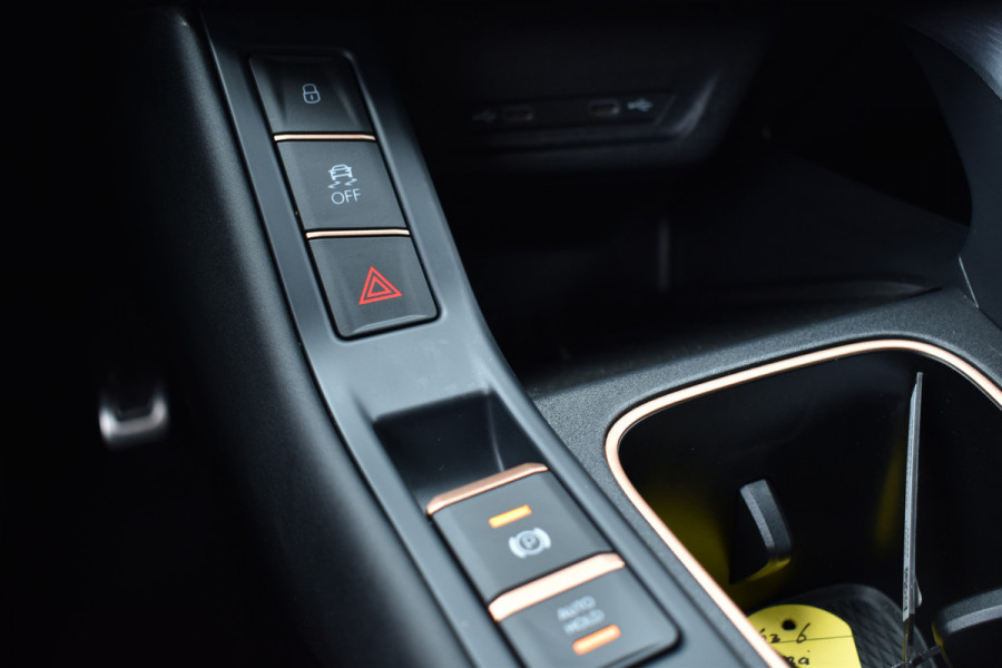 CUPRA Terramar 1.5 eTSI 150PK DSG BUSINESS SFEERVERL HEAD-UP/NAVI/CAMERA/LEDER MATRIX FABRIEKS GARANTIE