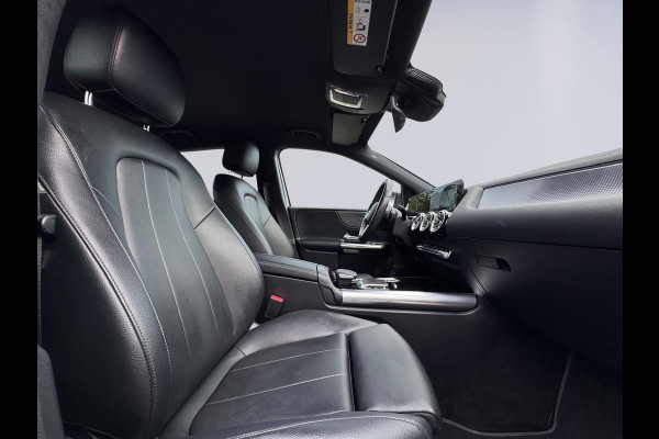 Mercedes-Benz B-Klasse 180 AUTOMAAT Bus Solution Luxury, camera, sfeerverlichting stoelverwarming, 1 e eigenaar, NL auto met nap