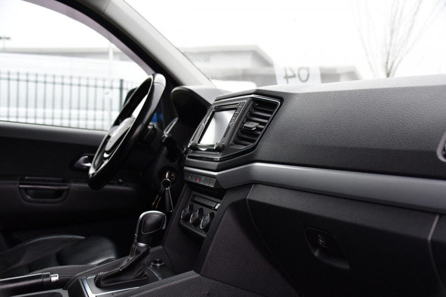 Volkswagen Amarok 3.0 V6 TDI 4Motion DC Highline Camera, Cruise, Carplay, Stoelverwarming, Leder, LED, 4x4, Automaat, 225pk, 3300kg Trekhaak, Uniek!