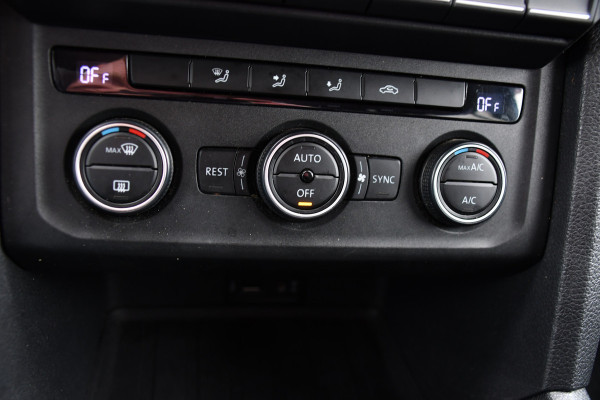 Volkswagen Amarok 3.0 V6 TDI 4Motion DC Highline Camera, Cruise, Carplay, Stoelverwarming, Leder, LED, 4x4, Automaat, 225pk, 3300kg Trekhaak, Uniek!