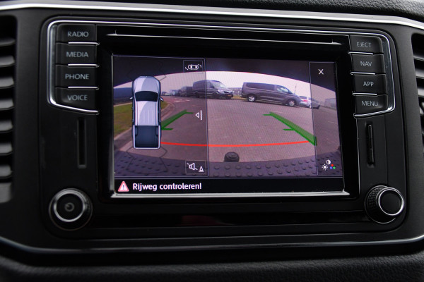 Volkswagen Amarok 3.0 V6 TDI 4Motion DC Highline Camera, Cruise, Carplay, Stoelverwarming, Leder, LED, 4x4, Automaat, 225pk, 3300kg Trekhaak, Uniek!