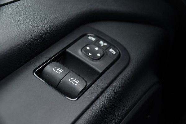 Mercedes-Benz Sprinter 314 2.2 CDI L2H1 PB Edition Adaptieve Cruise, Camera, Carplay, LED, Automaat, Stoelverwarming, Geveerde Stoel, 143pk, Sensoren, UnieK!