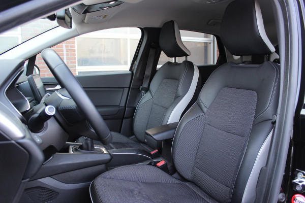 Renault Captur 1.0 TCe 100 Intens / Camera / Navigatie / 17'' / CarPlay / Keyless / DAB / Parkeerhulp V+A / Cruise Control