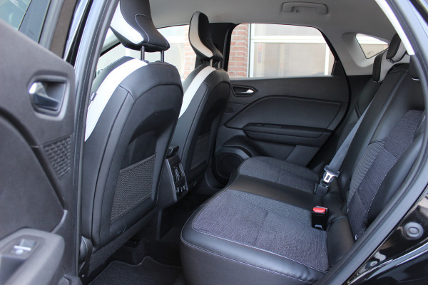 Renault Captur 1.0 TCe 100 Intens / Camera / Navigatie / 17'' / CarPlay / Keyless / DAB / Parkeerhulp V+A / Cruise Control