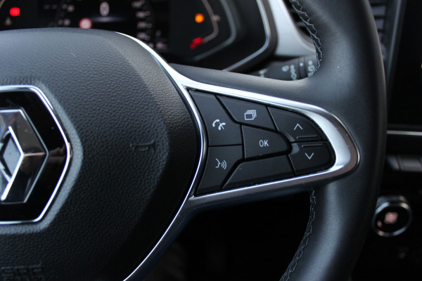 Renault Captur 1.0 TCe 100 Intens / Camera / Navigatie / 17'' / CarPlay / Keyless / DAB / Parkeerhulp V+A / Cruise Control