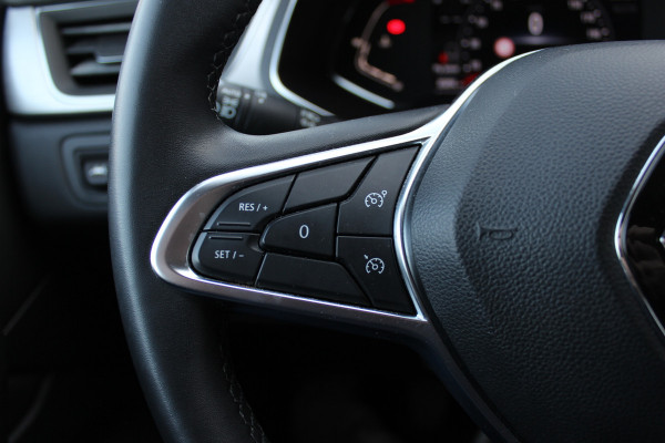 Renault Captur 1.0 TCe 100 Intens / Camera / Navigatie / 17'' / CarPlay / Keyless / DAB / Parkeerhulp V+A / Cruise Control