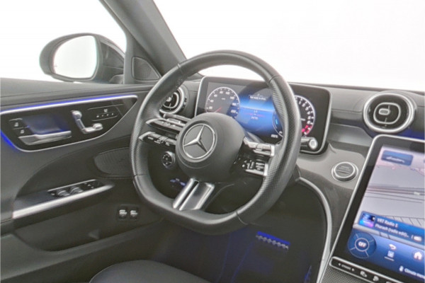 Mercedes-Benz C-Klasse 300 e AMG Plug-In Hybride Trekhaak | AMG LIne | Night Pakket | Memory Voorstoelen | Ledkoplampen | Inclusief 24 maanden Mercedes-Benz Certified garantie voor Europa.