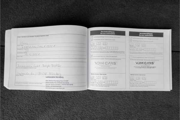 Lamborghini Urus 4.0 V8 Graphite Capsule Novitec Widebody Novitec Uitlaat HUD Pano Massage Ventilatie