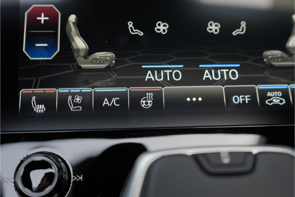 Lamborghini Urus 4.0 V8 Graphite Capsule Novitec Widebody Novitec Uitlaat HUD Pano Massage Ventilatie