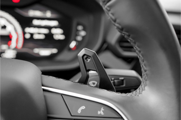 Lamborghini Urus 4.0 V8 Graphite Capsule Novitec Widebody Novitec Uitlaat HUD Pano Massage Ventilatie