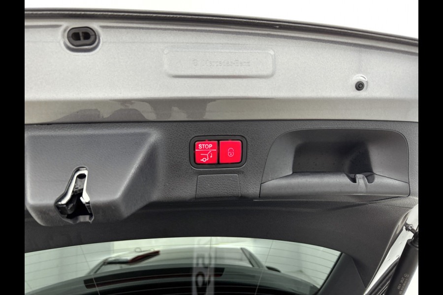 Mercedes-Benz CLA-Klasse Shooting Brake 250 e AMG Plug-In Hybride | AMG-Line | Achteruitrijcamera |  Sfeeverlichting | Navigatie | Stoelverwarming |  | Inclusief 24 maanden MB Certified garantie voor Europa.