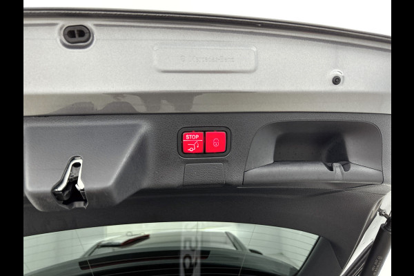 Mercedes-Benz CLA-Klasse Shooting Brake 250 e AMG Plug-In Hybride | AMG-Line | Achteruitrijcamera |  Sfeeverlichting | Navigatie | Stoelverwarming |  | Inclusief 24 maanden MB Certified garantie voor Europa.