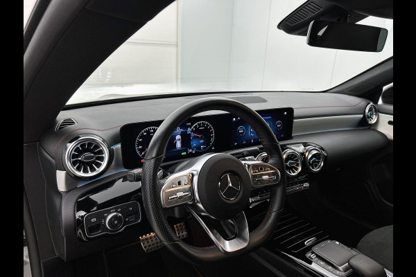 Mercedes-Benz CLA-Klasse Shooting Brake 250 e AMG Plug-In Hybride | AMG-Line | Achteruitrijcamera |  Sfeeverlichting | Navigatie | Stoelverwarming |  | Inclusief 24 maanden MB Certified garantie voor Europa.