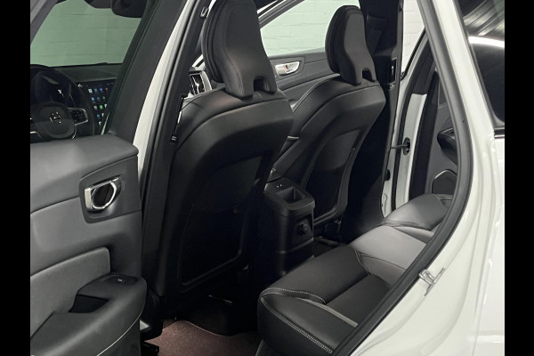Volvo XC60 2.0 T6 Plug-in hybrid AWD R-Design Luchtvering | Trekhaak | Open dak | Adapt. cruise | Stuur-/stoelverwarming | Memory | Achteruitrij camera | Carplay