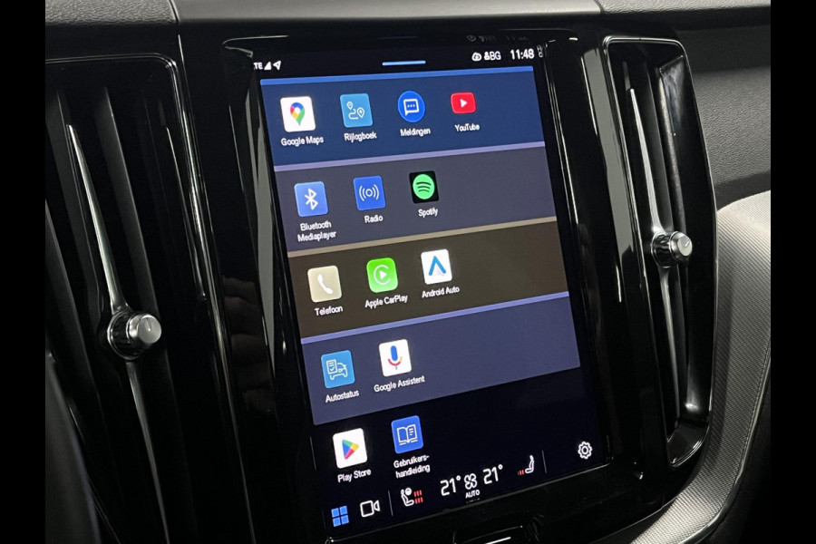 Volvo XC60 2.0 T6 Plug-in hybrid AWD R-Design Luchtvering | Trekhaak | Open dak | Adapt. cruise | Stuur-/stoelverwarming | Memory | Achteruitrij camera | Carplay