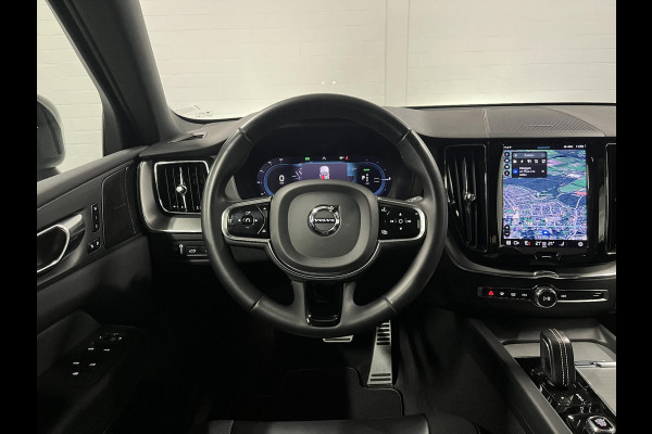 Volvo XC60 2.0 T6 Plug-in hybrid AWD R-Design Luchtvering | Trekhaak | Open dak | Adapt. cruise | Stuur-/stoelverwarming | Memory | Achteruitrij camera | Carplay