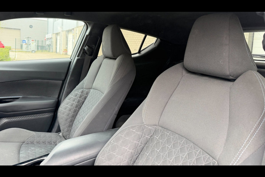 Toyota C-HR 2.0 Hybrid Business Plus /APK/Rijklaar/Camera