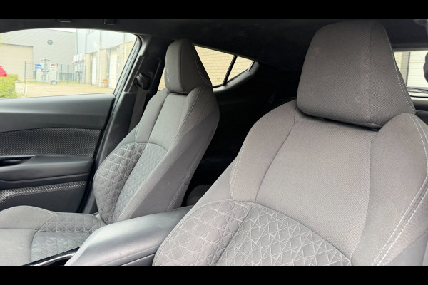 Toyota C-HR 2.0 Hybrid Business Plus /APK/Rijklaar/Camera