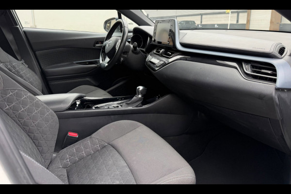 Toyota C-HR 2.0 Hybrid Business Plus /APK/Rijklaar/Camera