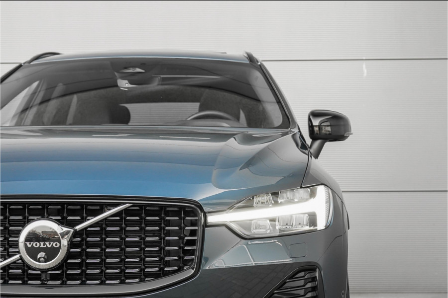 Volvo XC60 2.0 T8 Plug-in hybrid AWD Ultra Dark Pano Luchtvering H/K 21"