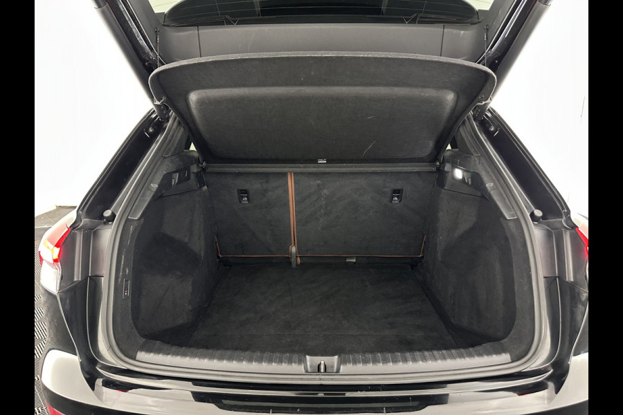 Audi Q4 e-tron 40 S-Line Launch-edition Competition 77 kWh [ 3-Fase-11kW ] {SOH-90%} (INCL-BTW) Aut. *HEATPUMP | PANO | LEATHER | MATRIX-LED | AUDI-SOUND | ADAPTIVE-CRUISE | HEATED-SPORTSEATS | AMBIENTLIGHT | DIGI-COCKPIT | CAMERA | KEYLESS | DAB+ | 20''ALU*