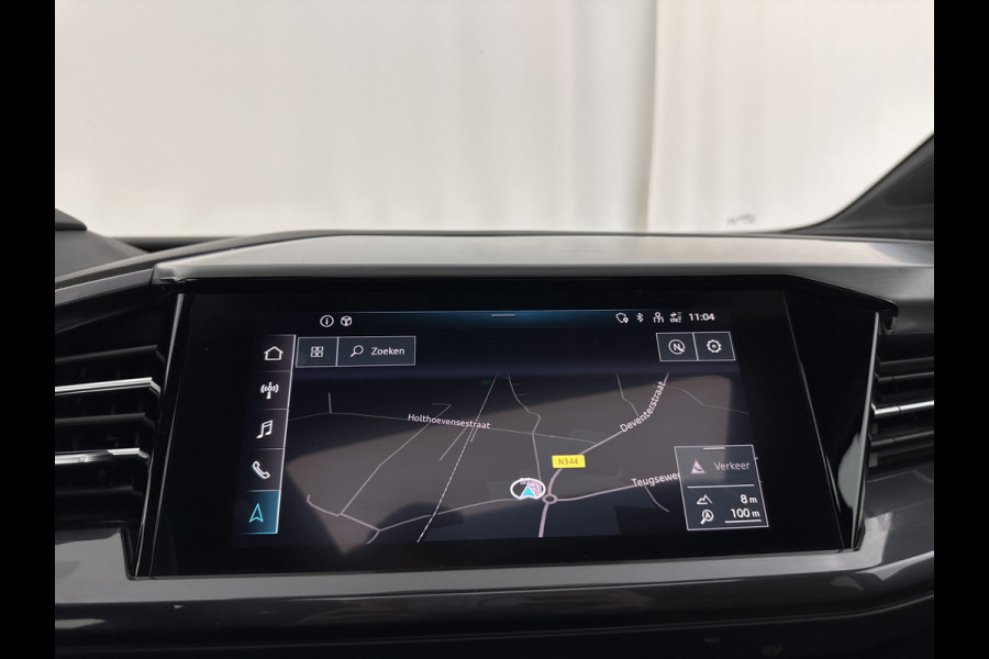 Audi Q4 e-tron 40 S-Line Launch-edition Competition 77 kWh [ 3-Fase-11kW ] {SOH-90%} (INCL-BTW) Aut. *HEATPUMP | PANO | LEATHER | MATRIX-LED | AUDI-SOUND | ADAPTIVE-CRUISE | HEATED-SPORTSEATS | AMBIENTLIGHT | DIGI-COCKPIT | CAMERA | KEYLESS | DAB+ | 20''ALU*